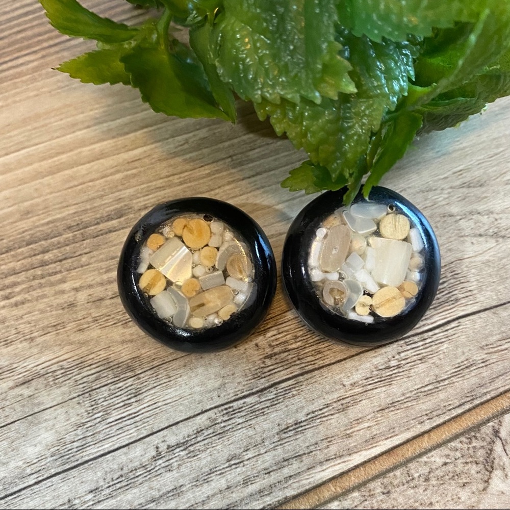 🌸Vintage Retro Abalone Clip-On Earrings🌸